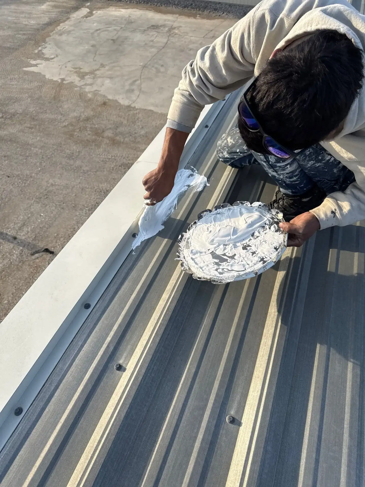 Are Metal Roofs Good for Snow in Brookside?